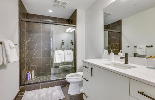 Downtown Omaha Getaway with Deck and Gas Grill! - Foto 17