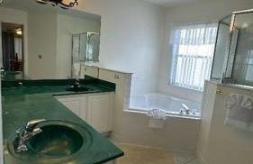 Family Vacation Home in Quiet Community with Private Pool and Spa - Foto 28