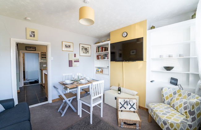 Seaside Snug - Photo 17