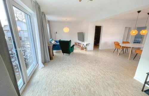 Alb-Suite Family Friendly Premium 2BR Apartment - Photo 16