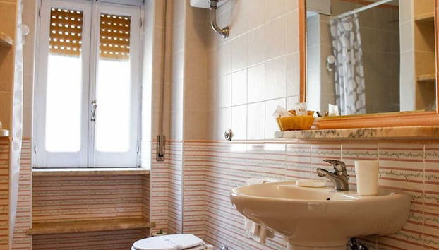 Badezimmerausstattung