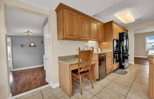 Luxury Bathroom Home with Game Room 25 Mins to PCB - Foto 11