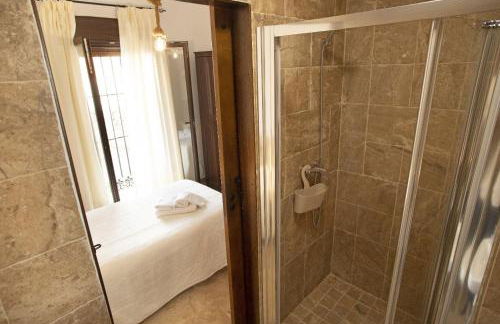 LA POSADA DE LA MUELA - Photo 6