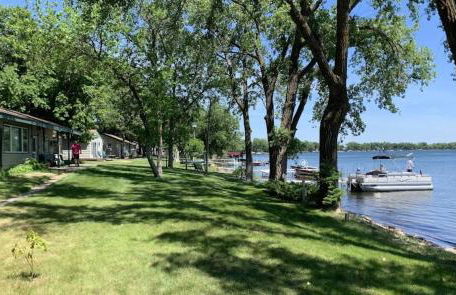 New Custom Big McDonald Lake Cabin With Pickle Ball - Foto 24