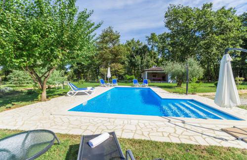 Apartment Susnjici 2 with Pool, Children Playground and Terrace - Photo 29