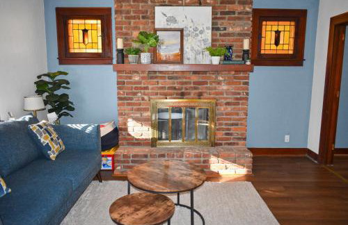 Family & Pet-Friendly Home with Fenced Yard & Office - Foto 1