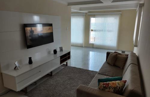 CASA COM PISCINA À BEIRA MAR. - Foto 23