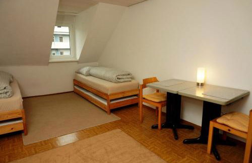 Ganze Wohnung in Karlsruhe, 2 Schlafzimmer, 3 Betten, Küche, Bad, Altbau, Stadtmitte - Foto 24