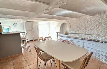 Large duplex with garden in historic house - Foto 17