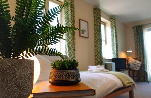 By the River - Foto 4