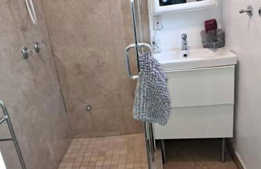 1 bedroom spacious apt in Beverly hills - Foto 9