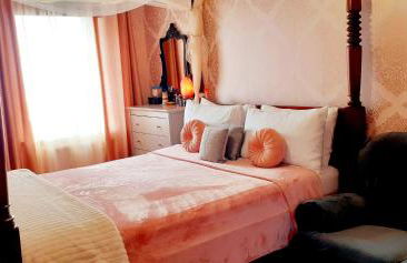 3 Bed House - Sleeps 7 - Parking - Wifi - Foto 1