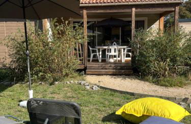 CHALET 10 chaleureux tout confort dans domaine avec Piscine au cœur des Landes bord de Lac avec plage aménagée - Foto 1