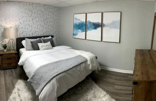 Inmerse in the Serenity of this Lakefront Cottage in Cadiz, Kentucky - Foto 27