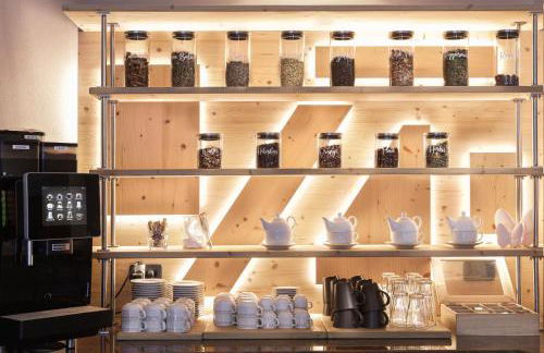 Aparthotel Familiaris - Family Apartments - Pools & Spa in Dolomites - Foto 12