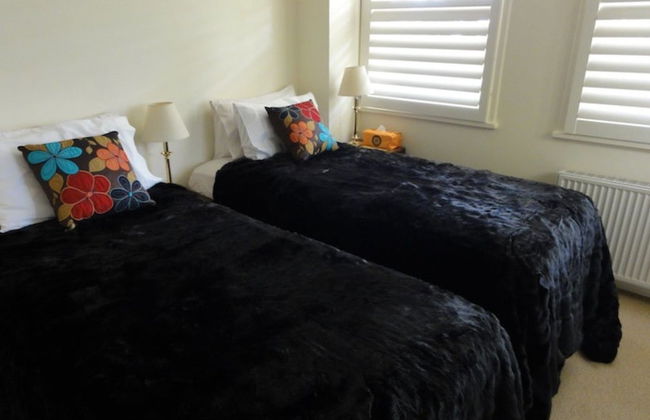 St Raphael - Photo 3