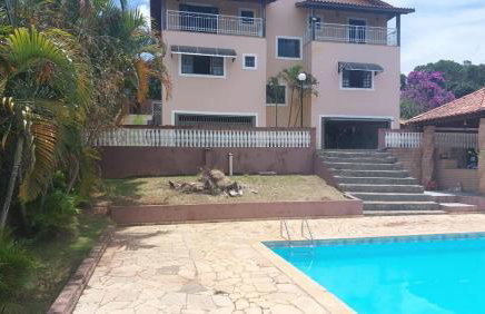 Casa linda com piscina em Atibaia - Foto 1