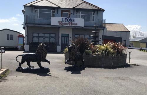 Two x 6 Berth static caravan on Lyons Robin Hood Rhyl North wales - Photo 62