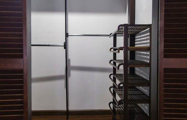 New Kingston Apartment at The Palms - Foto 2