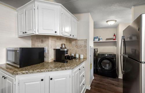 Accessible 3BR Home Sleeps 12, Pet-Friendly, Near Lake Conroe - Foto 11