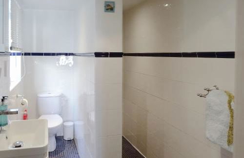 Brook Lodge Country Cottage - Photo 5