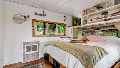 Gorgeous Caravan Glamping Escape for Four in Dover, Ohio - Foto 4