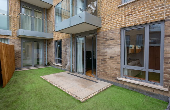 Two Bedroom Apartment in Limehouse - Foto 1