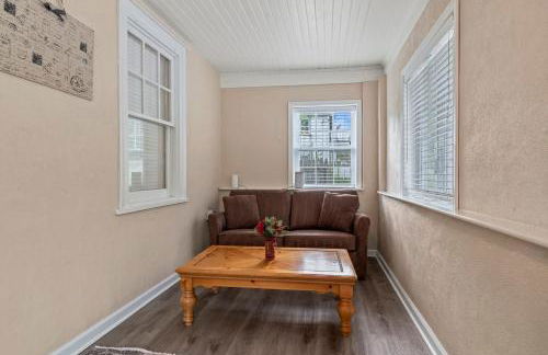 Stay At Our Tasteful, Private, & Elegant Abode - Foto 30