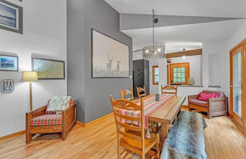 Modern Mountain Retreat Near Dolly Sods & Skiing home - Foto 17