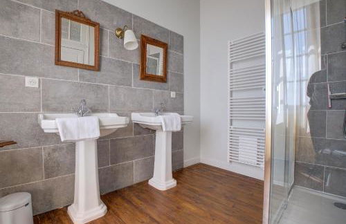 Le Prieuré "Péridoors" - Élégance, Histoire & Jacuzzi - Foto 20