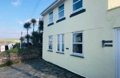 Bay House Lundy Port Isaac Apartment with Sea Views & Parking - Foto 1