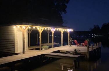 Serene Lakefront Home with Hot Tub and Boat for Rent! - Foto 40