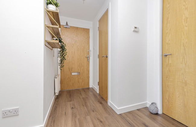 JOIVY Stunning 2-Bed Flat W/ Free Parking - Foto 23