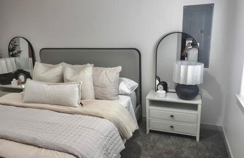 North End - Hyde Park - Hot Tub- Downtown - 3 BR - Foto 16