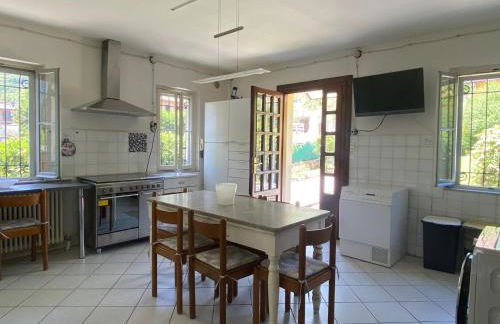 Life is Good - Front Lake Apartment in Villa - Foto 40