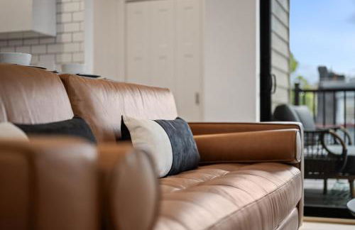 PFR Suites - Highland, 3BR 2BA Shadyside Condo, Penthouse Unit, 2 Decks, Off-Street Parking, 4th Floor Walkup - Foto 53