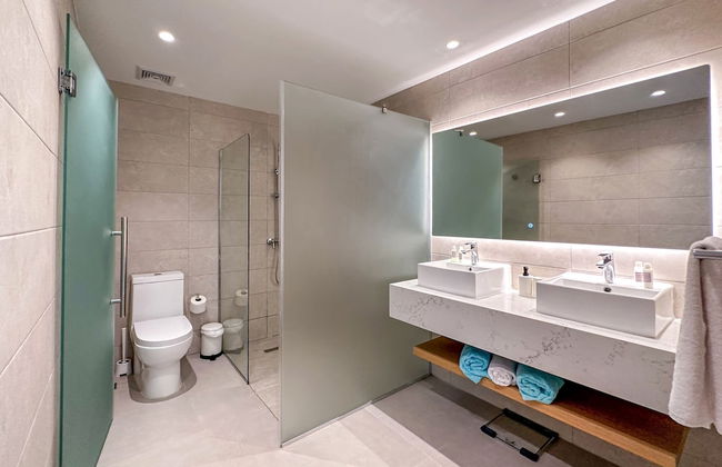 Luxury 3 Bedroom Apartment at the Beach - Foto 24