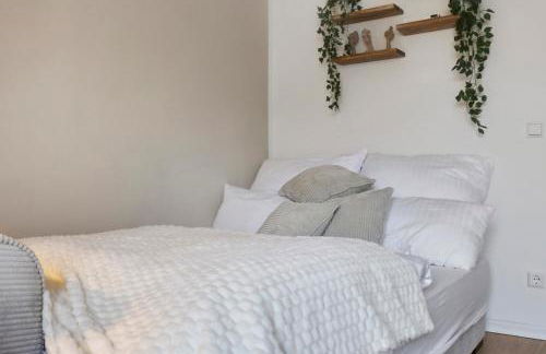 Lunaria Living I VW Tor 17 - Gemütlich - Home Office - Zentral - Parkplatz - Foto 9