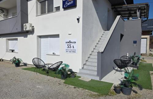ENA 1&2 apartments-free parking 2200 m2-truck,trailer,boats friendly-EASY D1 access - Foto 12