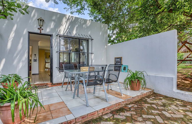 The Cottage-1 Bed-pool-bbq-fibre-solar-samrand - Foto 7