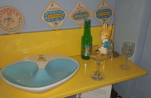 Quirky mid century themed holiday home - Photo 6