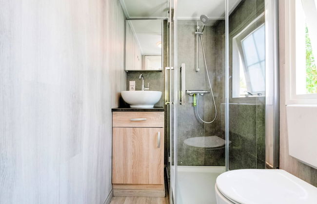 Chalet in Stegeren Near Hiking Trails - Photo 19