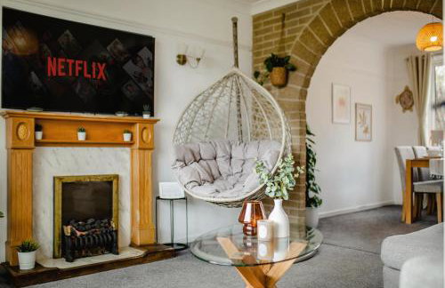 Serene Boho Retreat: White Oak Charm House 10ppl - Foto 25