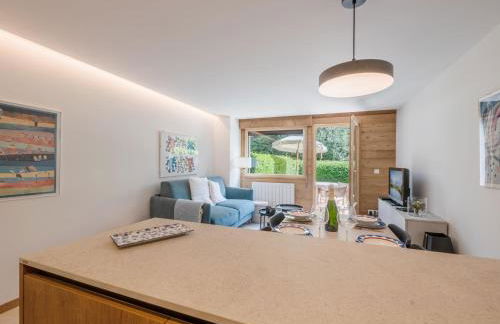 Appartement moderne avec terrasse et jardin privatif à Chamonix - Parking inclus - FR-1-343-267 - Foto 16