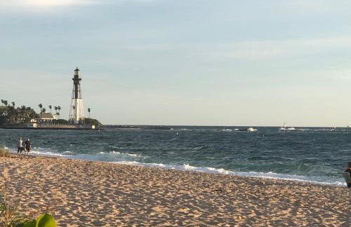 Purely Pompano, Pool, Water front, Paddleboard, Beach, 5 bedroom 3 bath - Photo 61