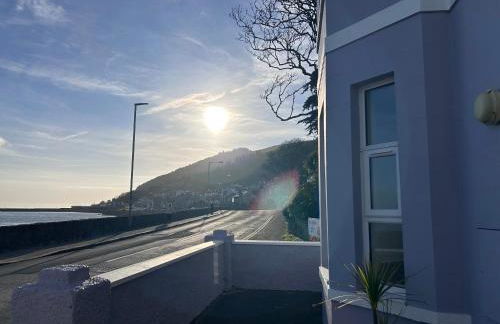 Seafront Apartment - Foto 16