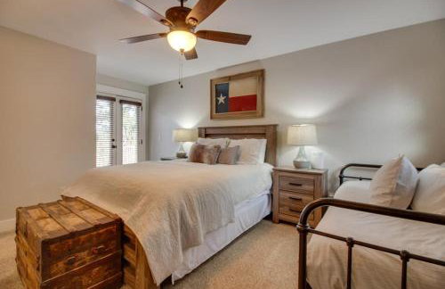 Lakefront Home with WiFi, Entertainment, Dock & Lake Views - Dogs OK - Photo 20