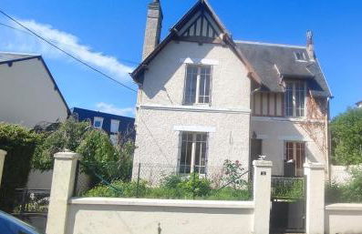 Maison Touques - Photo 1