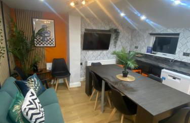 Ashton Getaway Sleeps 14 Free Parking - Foto 48