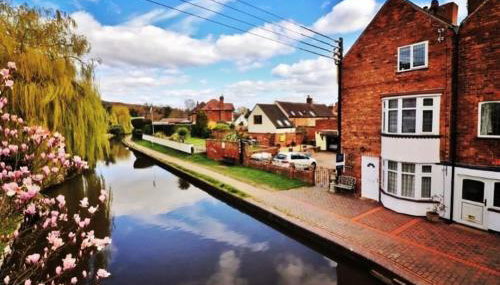 Hidden Gem Canal Facing Retreat with lovely walks - Foto 2